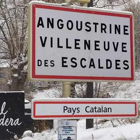펜션 Maison Familiale A 10 Minutes De Llivia Angoustrine