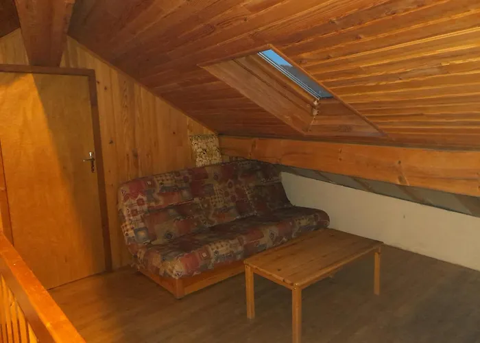 Дом отдыха Maison Familiale A 10 Minutes De Llivia Angoustrine